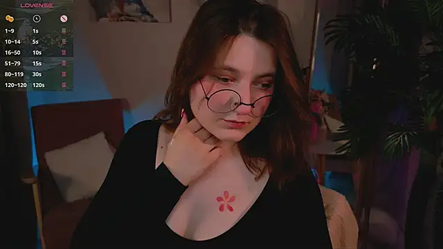 Snapshot of fairy_tara chatting on June 20, 2026, 9:42 pm fairy tara online show from June 20, 2026, 9:42 pm