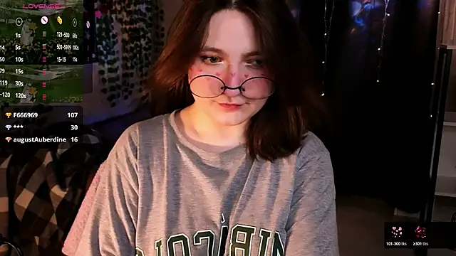 Snapshot of fairy_tara chatting on June 8, 2026, 1:28 am fairy tara online show from June 8, 2026, 1:28 am