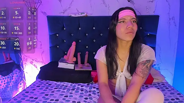 Snapshot of Dakotaa_Johnson chatting on November 24, 2025, 6:19 pm Dakotaa Johnson online show from November 24, 2025, 6:19 pm