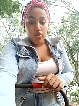 NahomiWalker  online show from March 22, 2026, 7:15 pm