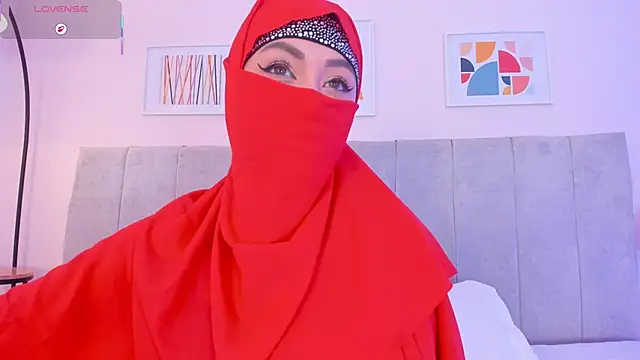 fatiima  online show from April 20, 2026, 7:04 pm