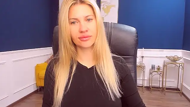 AryaAltkerer online show from November 26, 2025, 6:24 am