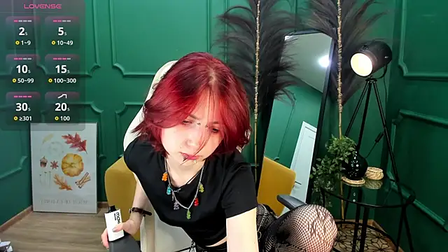  L o r r y  online show from November 6, 2025, 1:48 pm