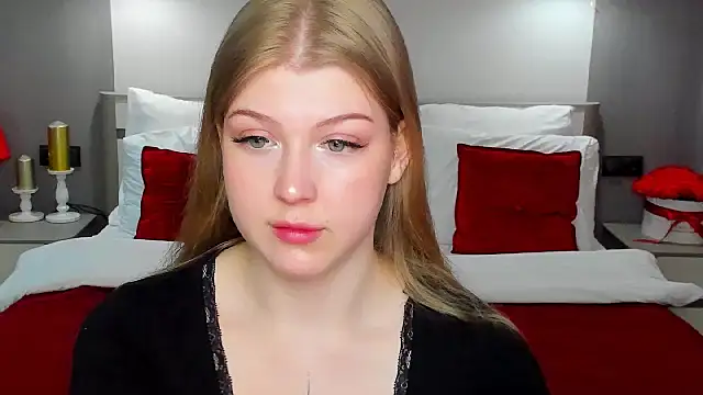 Snapshot of Stella_Light chatting on June 1, 2026, 4:13 am Stella Light online show from June 1, 2026, 4:13 am