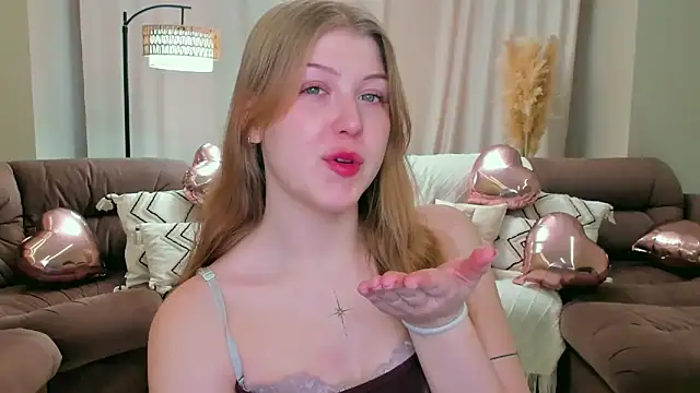 Snapshot of Stella_Light chatting on February 18, 2026, 4:21 am Stella Light online show from February 18, 2026, 4:21 am