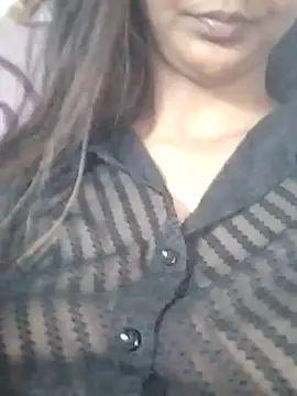 Snapshot of Aaliya_BigBoobs_1 chatting on February 13, 2026, 9:09 am Aaliya BigBoobs 1 online show from February 13, 2026, 9:09 am