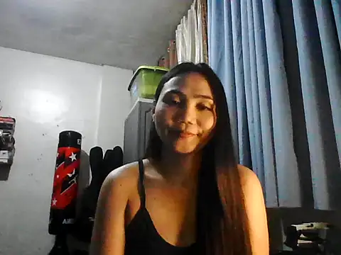 Sexytummy26 online show from November 27, 2025, 8:31 pm