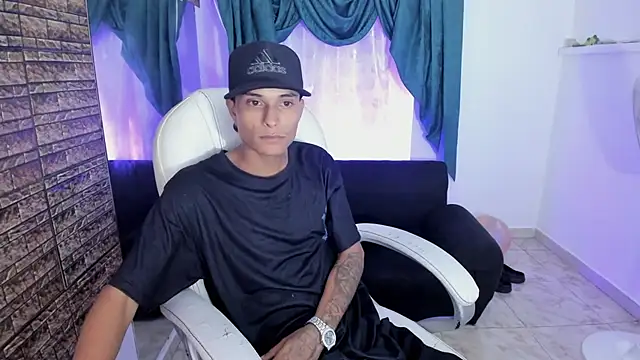 paul booy online show from November 21, 2025, 4:22 am