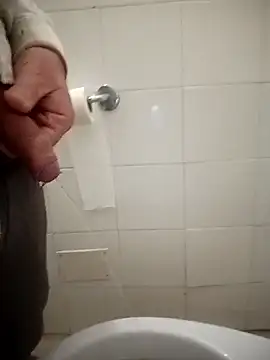 Romaeterna  online show from November 11, 2025, 5:52 pm