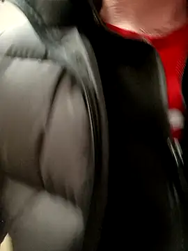 Romaeterna  online show from December 18, 2025, 8:01 pm