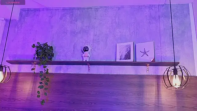 Isa doux online show from July 8, 2026, 3:41 am