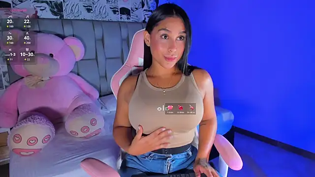 Snapshot of sofialaurentxox chatting on November 25, 2025, 9:04 pm sofialaurentxox online show from November 25, 2025, 9:04 pm