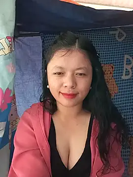 lisa-bae00 online show from December 4, 2025, 3:27 am