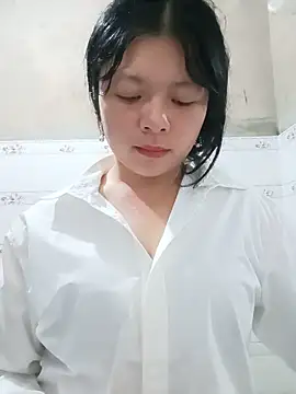 lisa-bae00 online show from June 20, 2026, 12:37 am