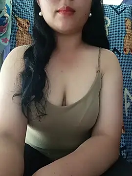 lisa-bae00 online show from June 5, 2026, 5:12 am