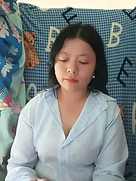lisa-bae00 online show from June 11, 2026, 3:14 am