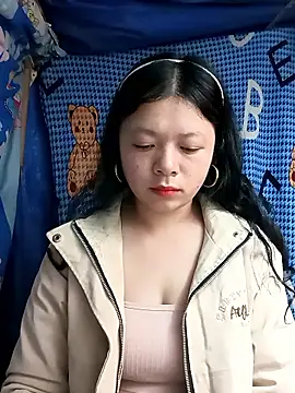 lisa-bae00 online show from January 13, 2026, 11:41 pm