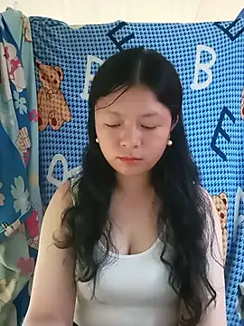 lisa-bae00 online show from June 7, 2026, 12:38 am