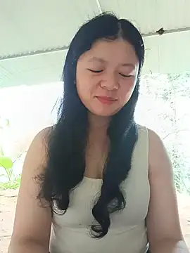 lisa-bae00 online show from July 20, 2026, 2:08 am