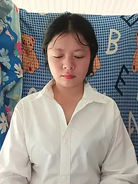 lisa-bae00 online show from July 25, 2026, 12:40 am