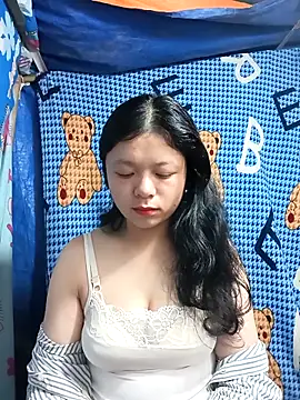 lisa-bae00 online show from December 21, 2025, 11:27 pm