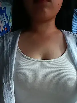 lisa-bae00 online show from July 19, 2026, 1:41 pm