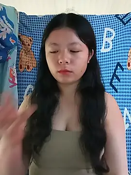 lisa-bae00 online show from July 22, 2026, 11:51 pm