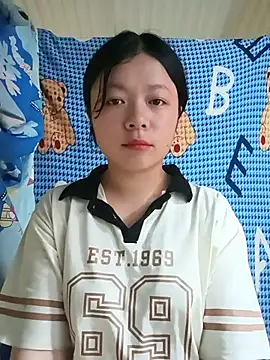 lisa-bae00 online show from July 29, 2026, 12:32 am