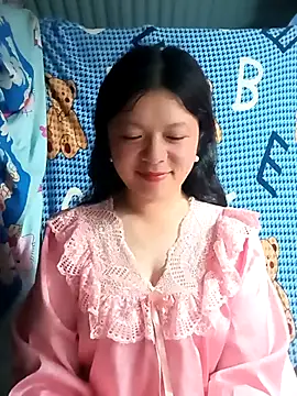lisa-bae00 online show from June 9, 2026, 1:12 pm