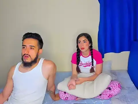 astredad2025 online show from November 26, 2025, 3:06 am