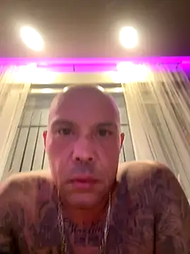 gitanoMad online show from October 25, 2025, 12:43 am