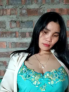 Bear bear0 online show from February 12, 2026, 4:23 am