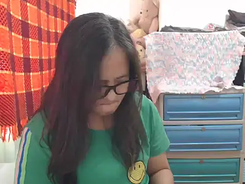 Kinkybela2025 online show from January 12, 2026, 1:01 am