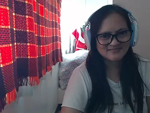 Kinkybela2025 online show from May 19, 2026, 11:23 pm