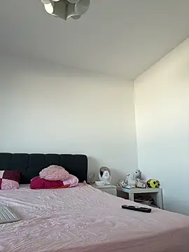 EllaSpark online show from March 13, 2026, 6:40 am