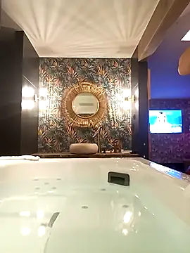 portuguesacasada online show from February 9, 2026, 9:57 pm