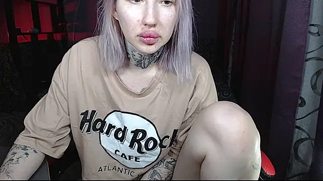 Snapshot of AuroraKeepFuck chatting on December 14, 2025, 8:14 pm AuroraKeepFuck online show from December 14, 2025, 8:14 pm