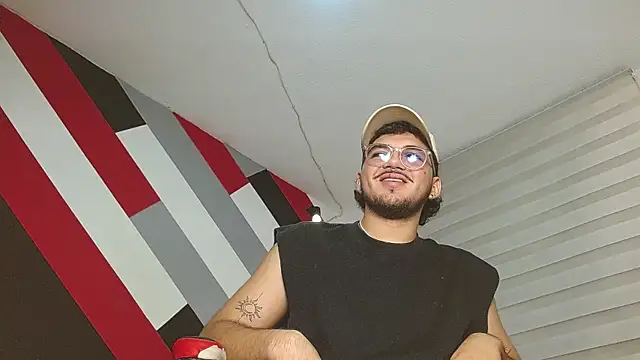 Zac Golden online show from July 4, 2026, 6:45 pm