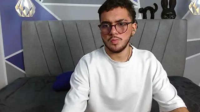 Zac Golden online show from December 19, 2025, 9:50 pm