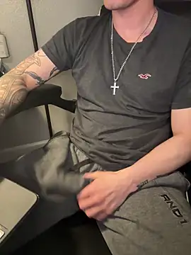 Orlando702xh online show from March 5, 2026, 10:27 pm