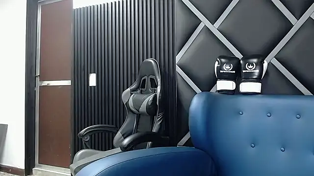 Nicole2507 online show from February 3, 2026, 11:26 am