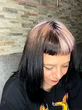 camilaa lux online show from October 29, 2025, 10:47 am