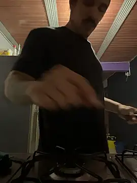 Snapshot of caiiobahia chatting on January 14, 2026, 2:26 am caiiobahia online show from January 14, 2026, 2:26 am