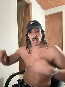 Snapshot of caiiobahia chatting on December 2, 2025, 3:14 pm caiiobahia online show from December 2, 2025, 3:14 pm