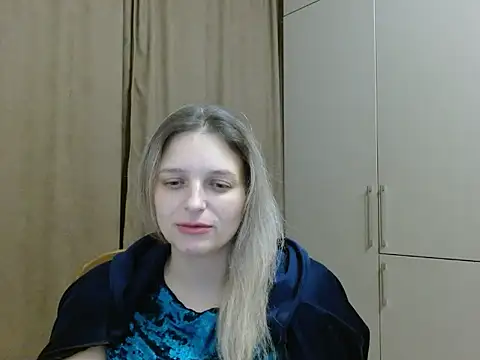 ElisSky301 online show from November 26, 2025, 10:10 pm