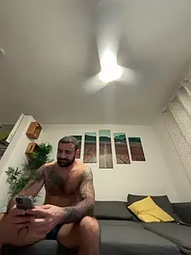 morfeoeros14 online show from November 18, 2025, 6:11 pm