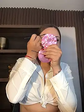 Beella1  online show from October 31, 2025, 10:01 am