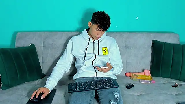 Nicolas Torres  online show from November 24, 2025, 7:52 am