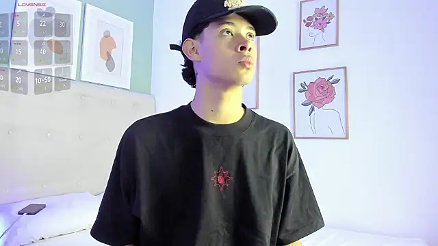 ApoloRicci online show from February 3, 2026, 7:30 pm