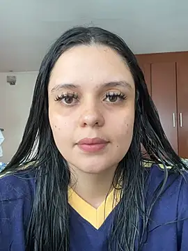 Selena Roa online show from May 7, 2026, 2:31 pm